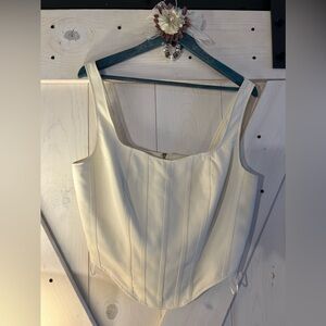 Cream corset top 🤍🍦